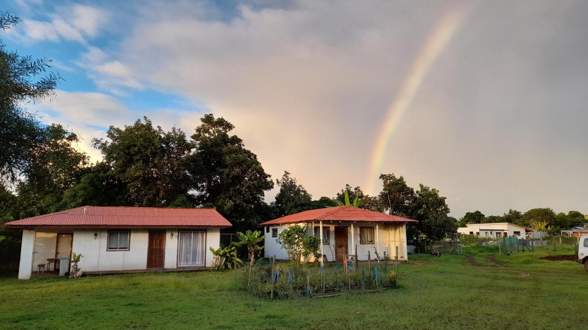 Cabanas Isla De Pascua Ханга-Роа Экстерьер фото